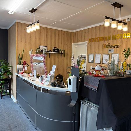 אראראט Statesman Motor Inn מראה חיצוני תמונה