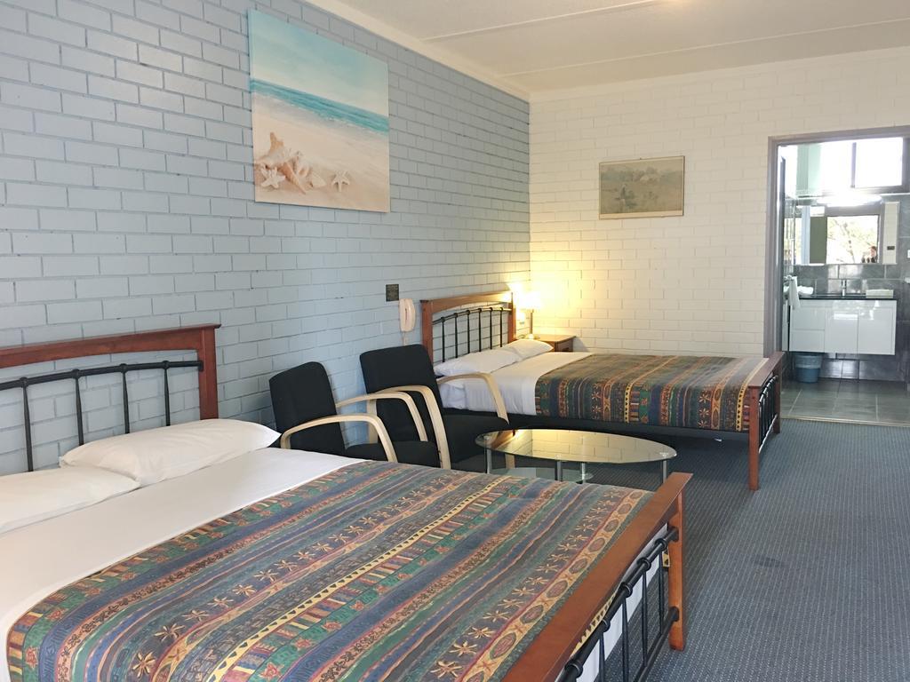 אראראט Statesman Motor Inn מראה חיצוני תמונה