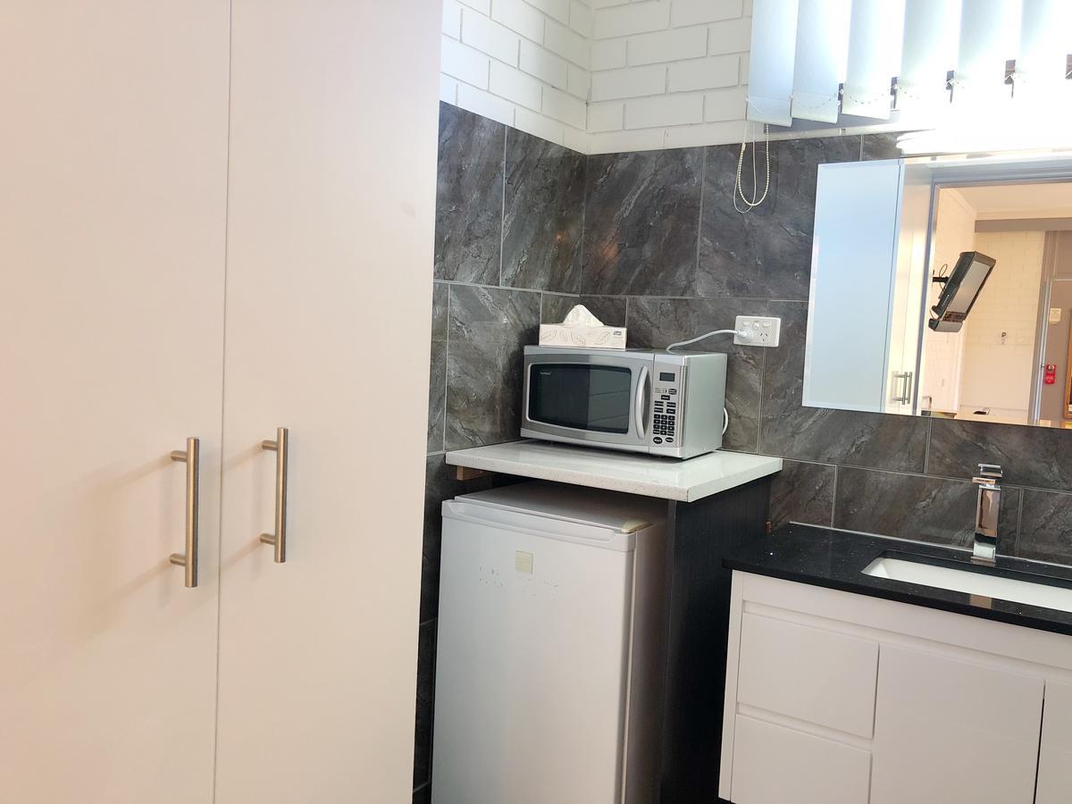 אראראט Statesman Motor Inn מראה חיצוני תמונה