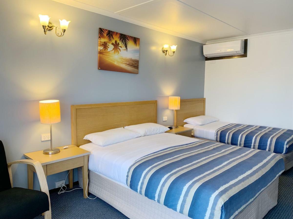 אראראט Statesman Motor Inn מראה חיצוני תמונה