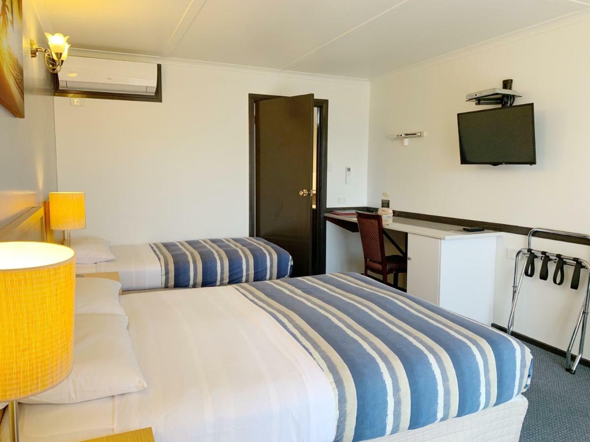 אראראט Statesman Motor Inn מראה חיצוני תמונה