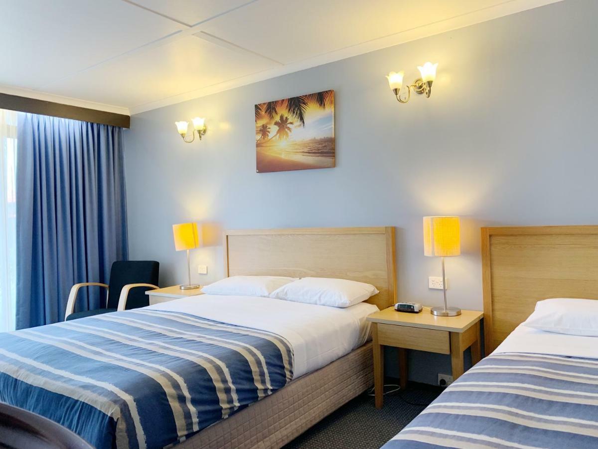 אראראט Statesman Motor Inn מראה חיצוני תמונה